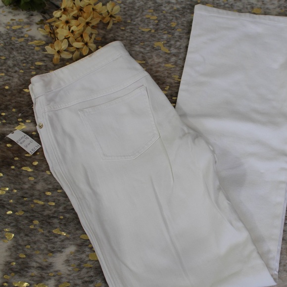 ESCADA JEANS. - Picture 1 of 8